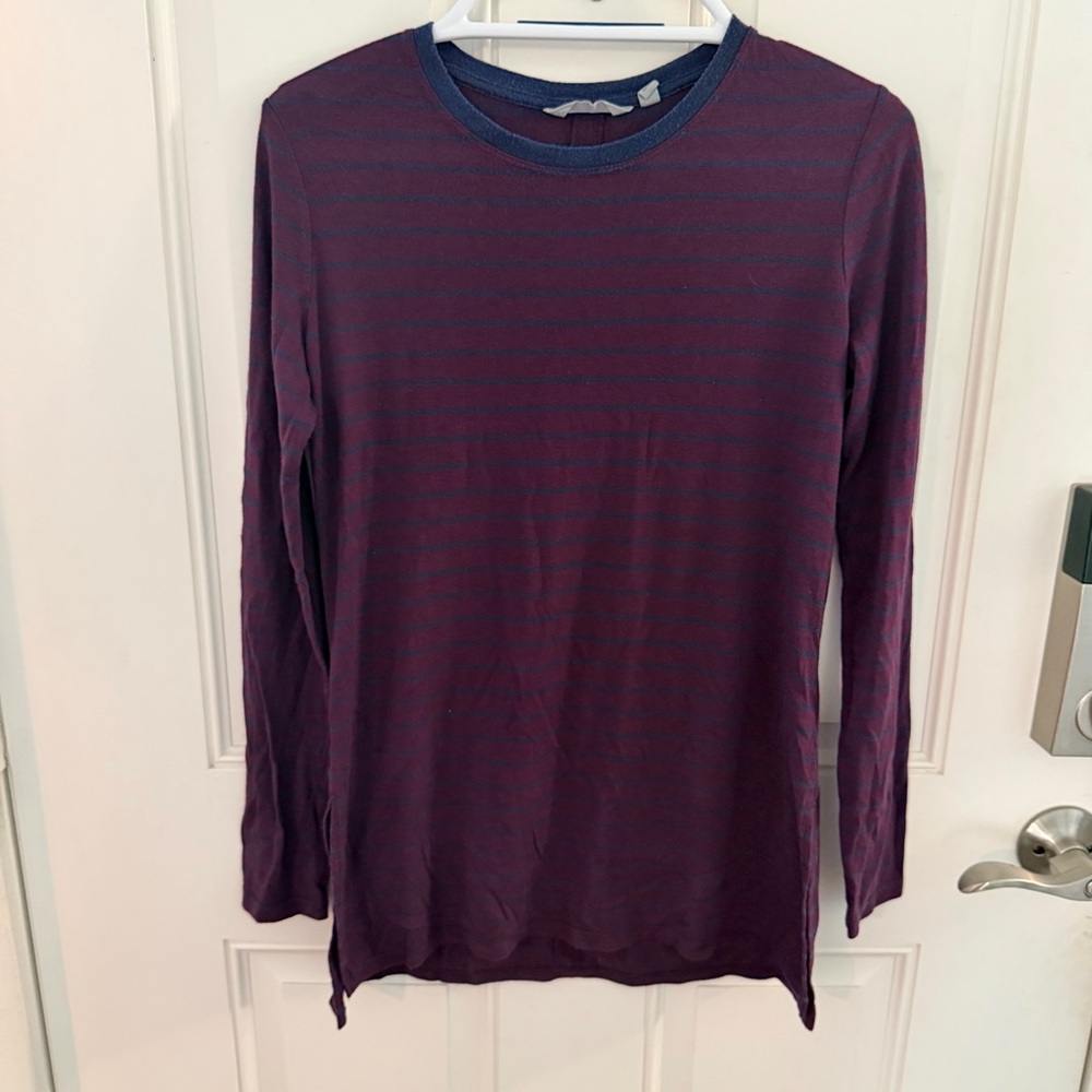 Athleta Threadlight Layering Tee XS | Burgundy Navy Stripe